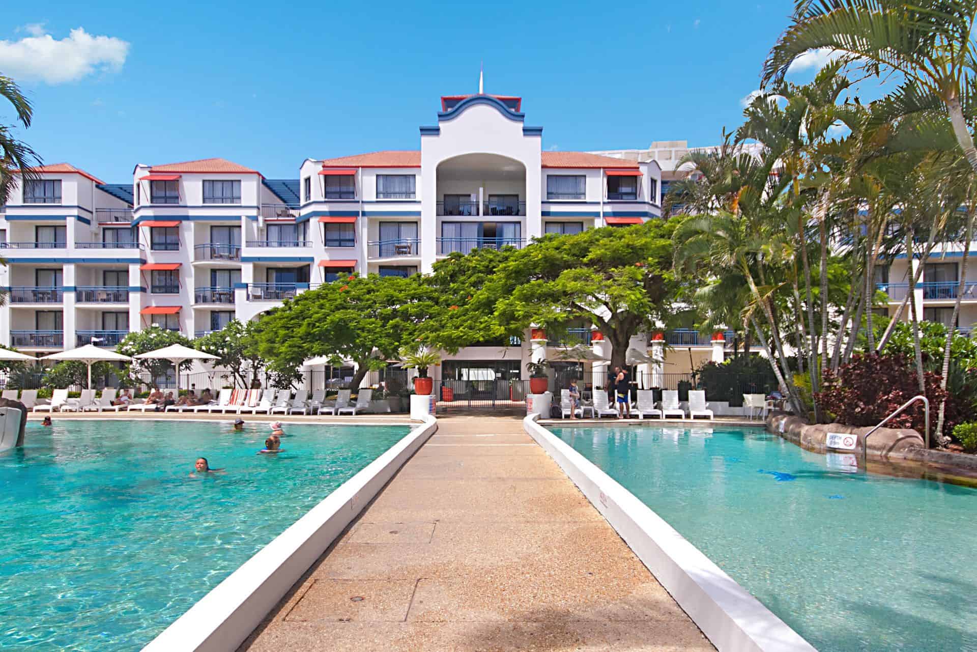 Calypso Plaza Unit 220 Coolangatta Beachfront Min. 3 Night Stays